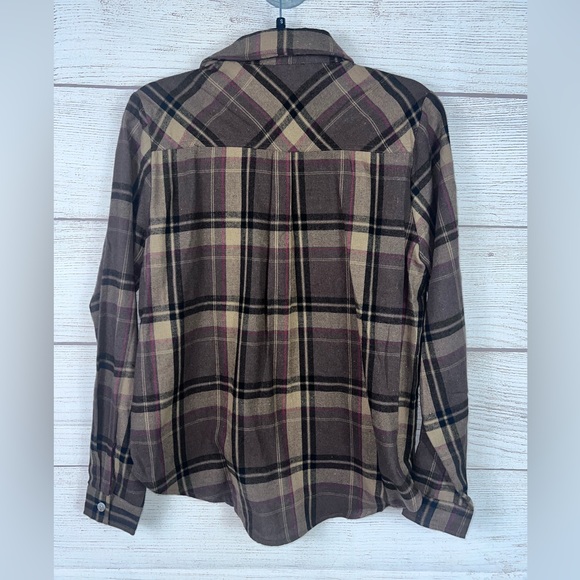 Doe & Rae Button Down Plaid Flannel Collared Shirt ๐ - Picture 7 of 7